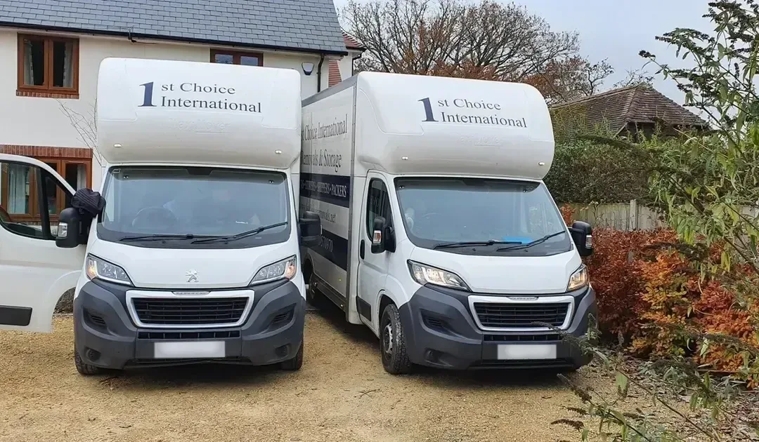 1st Choice Removals crew carrying out a house removal in Dorset
