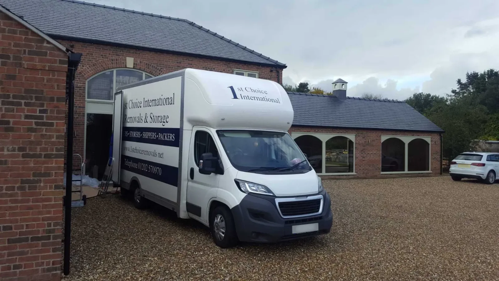 1st Choice Removals team providing a professional packing service